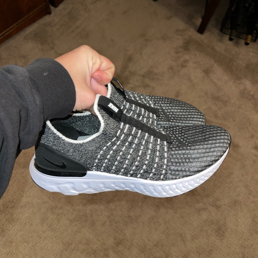 Nike running shoes size 8